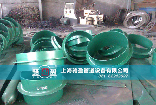 B型剛性<a href=http://www.m.yw25je.com target=_blank class=infotextkey>防水套管</a>生產(chǎn)車間