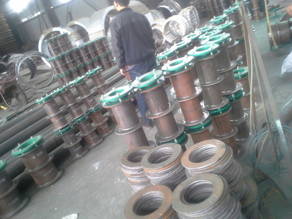 林芝地區(qū)林芝縣多種型號的<a href=http://www.m.yw25je.com target=_blank class=infotextkey>防水套管</a>發(fā)貨現(xiàn)場